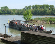 Orth an der Donau - Sightseeing Cruise on the Tschaike Boat Board