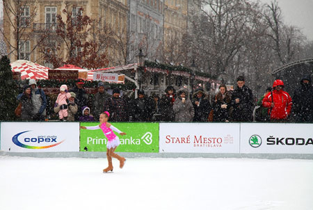 Klzisko na Hviezdoslavovom námestí, Bratislava, zima 2012 - 2013