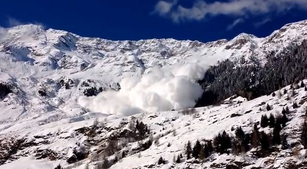 Lavína v Pille, Dolomity