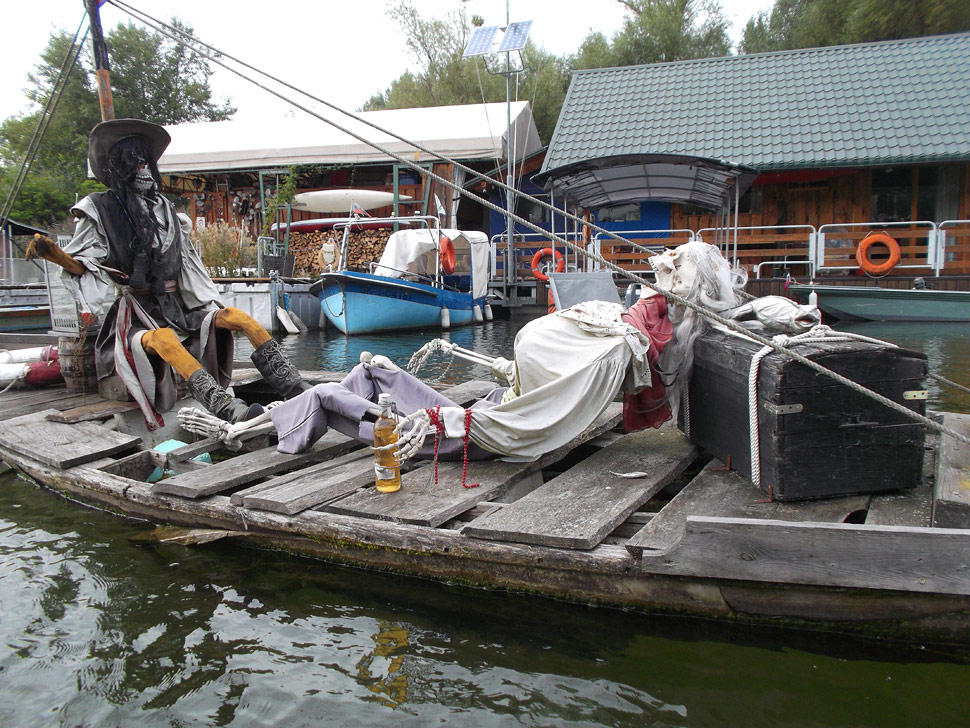 Robinson Karol Jetting v Jaroveckom ramene