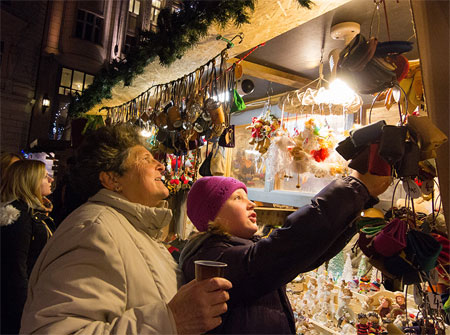 Z Vianočných trhov 2014 v Bratislave
