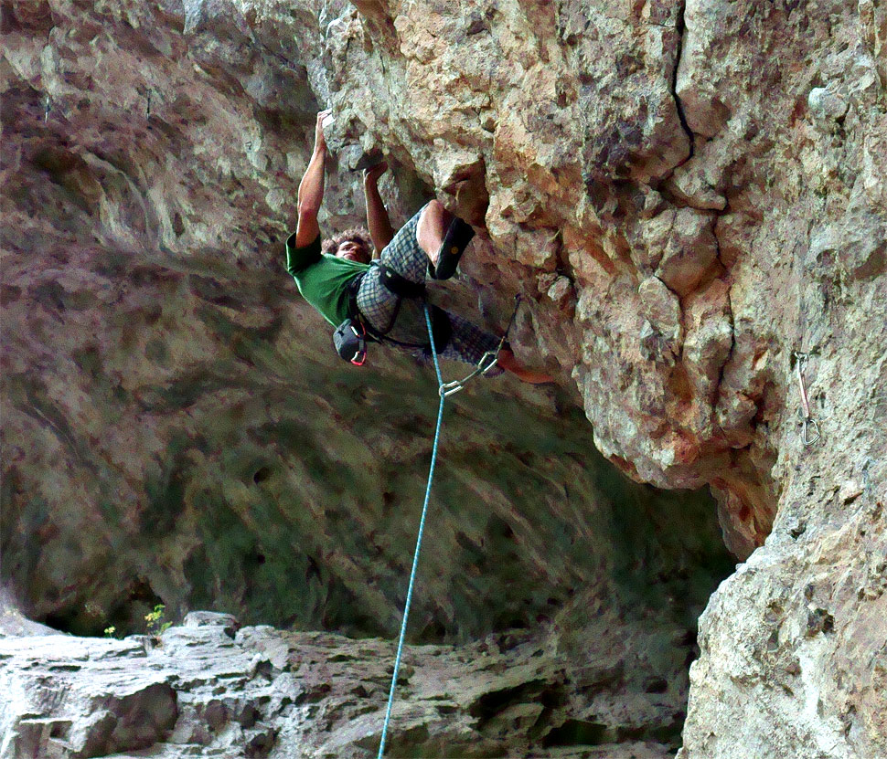 Tomas Havlik on overhang at Altertativka rocks in Male Karpaty