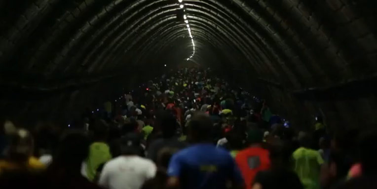 Bratislava Night Run 2015 - the tunnel below castle