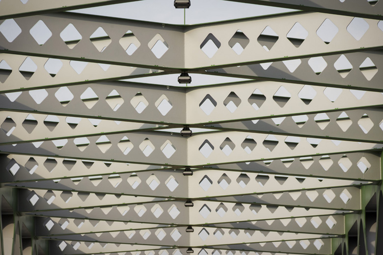 Na stavbe nového Starého mostu v Bratislave