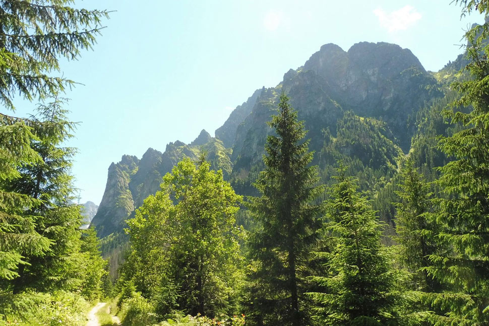 Z Bielovodskej doliny na Galériu Ganku