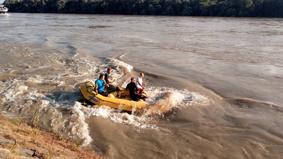 Rafting pod Devínom