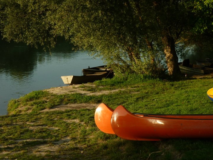 Kanoe pri Dunaji