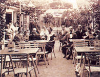 Fotografia z roku 1931 - Stelzerova záhradná reštaurácia - z knihy S vareškou dvoma tisícročiami