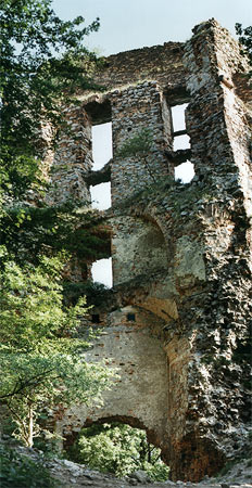 Ruins of the main gate and buildings of the Pajstun Castle, from inside