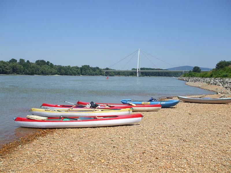 Splav Dunaja z Orth an der Donau, alebo z Hainburgu v Rakúsku do Bratislavy