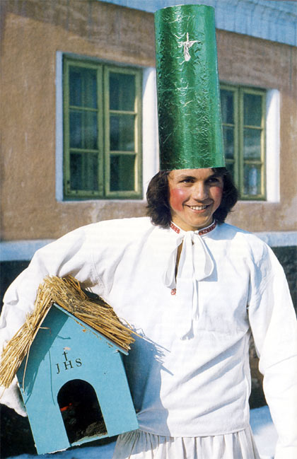 Betlehemec z Dolnej Súče - fotografia z knihy  Vianočné ľudové koledy, vinše a hry