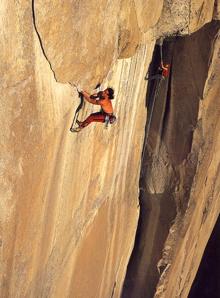 Yosemity: Koniec Roff Traverse, 5,13b - Alexander Huber a Max Reichel v ceste El Corazón na El Capitane