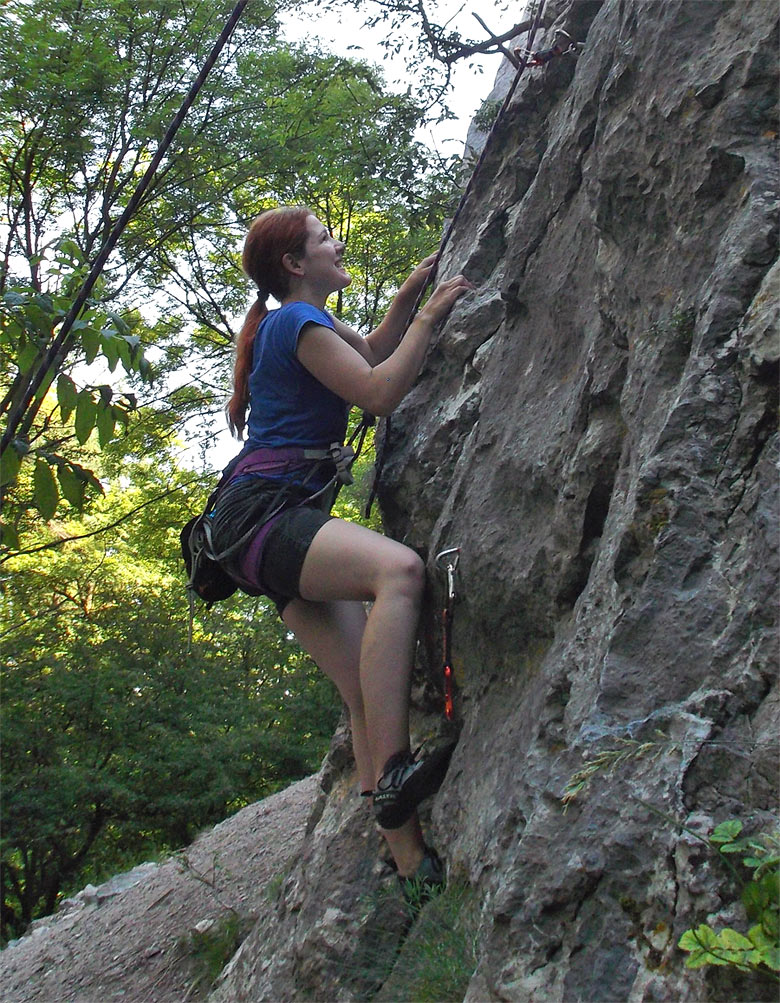 Climbing with Passion 5 - Izzy.