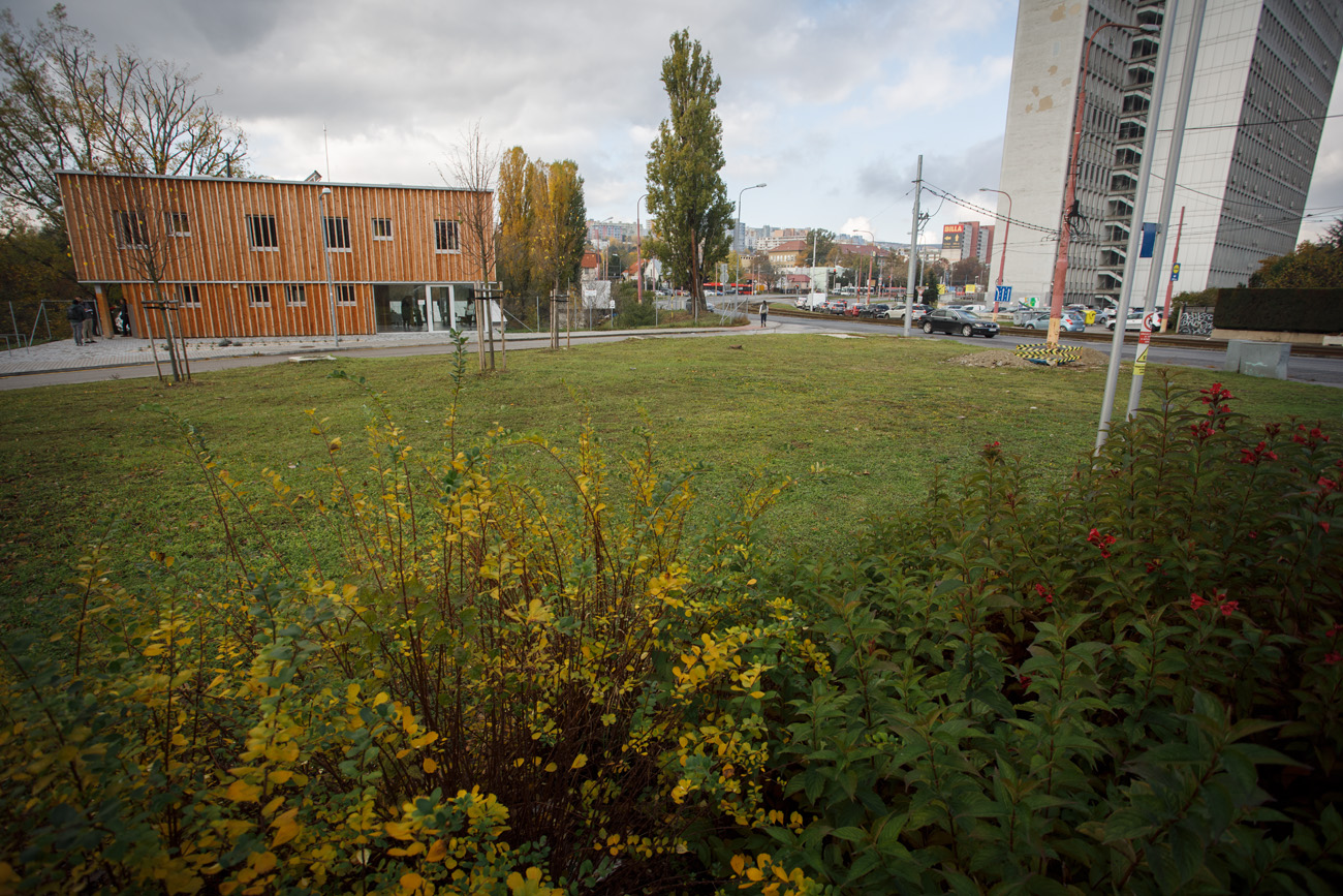 Nová lodenica pri Karloveskom ramene v Bratislave