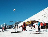 Chata na Solisku, vľavo vrchol Kriváňa