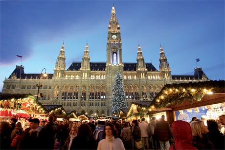 Christmas Market in Vienna - Christkindlmarkt - Vienna Radhaus