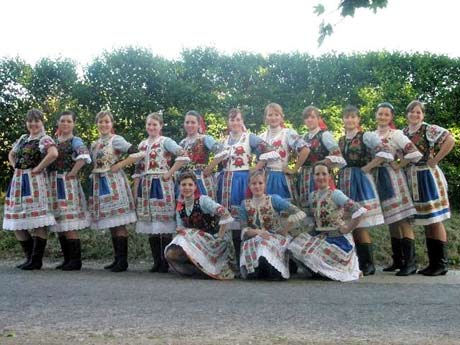 Dievčenská folklórna skupina Fertuška z Jarku