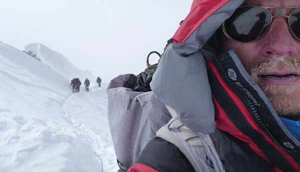 Rozhovor s Branislavom Pastorom o výstupe na ôsmu najvyššiu horu sveta Manaslu